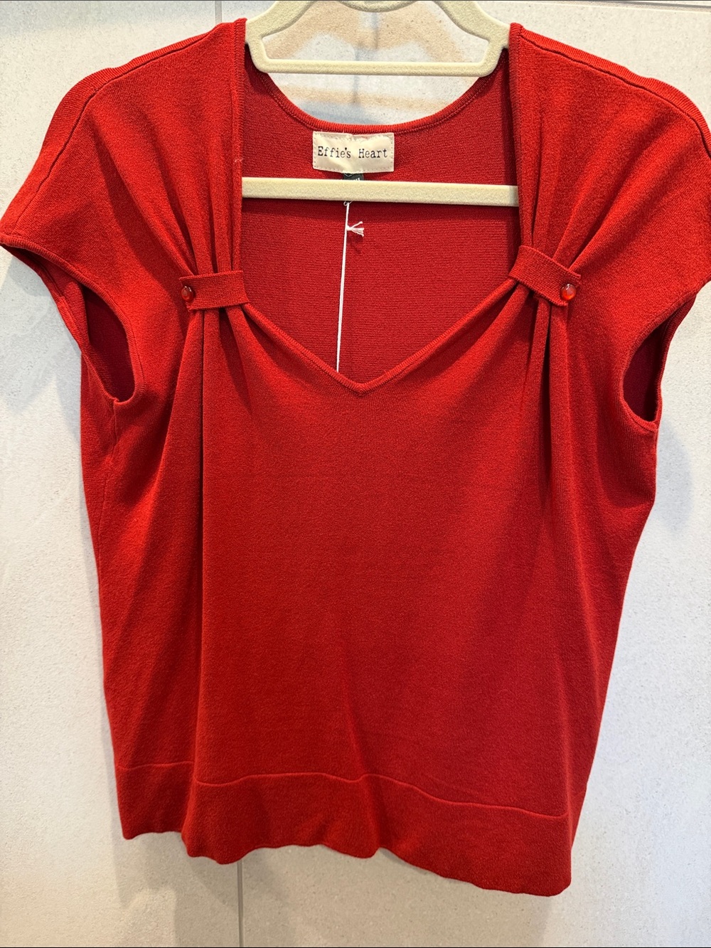 Effie's Heart Rust V-Neck Cap Sleeve Knit Top